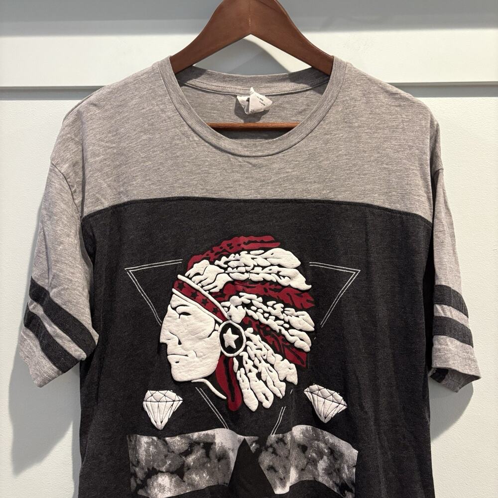 Indian Head T-Shirt Men Size XL Gray Puff Graphic Diamonds Tribal‎ Streetwear